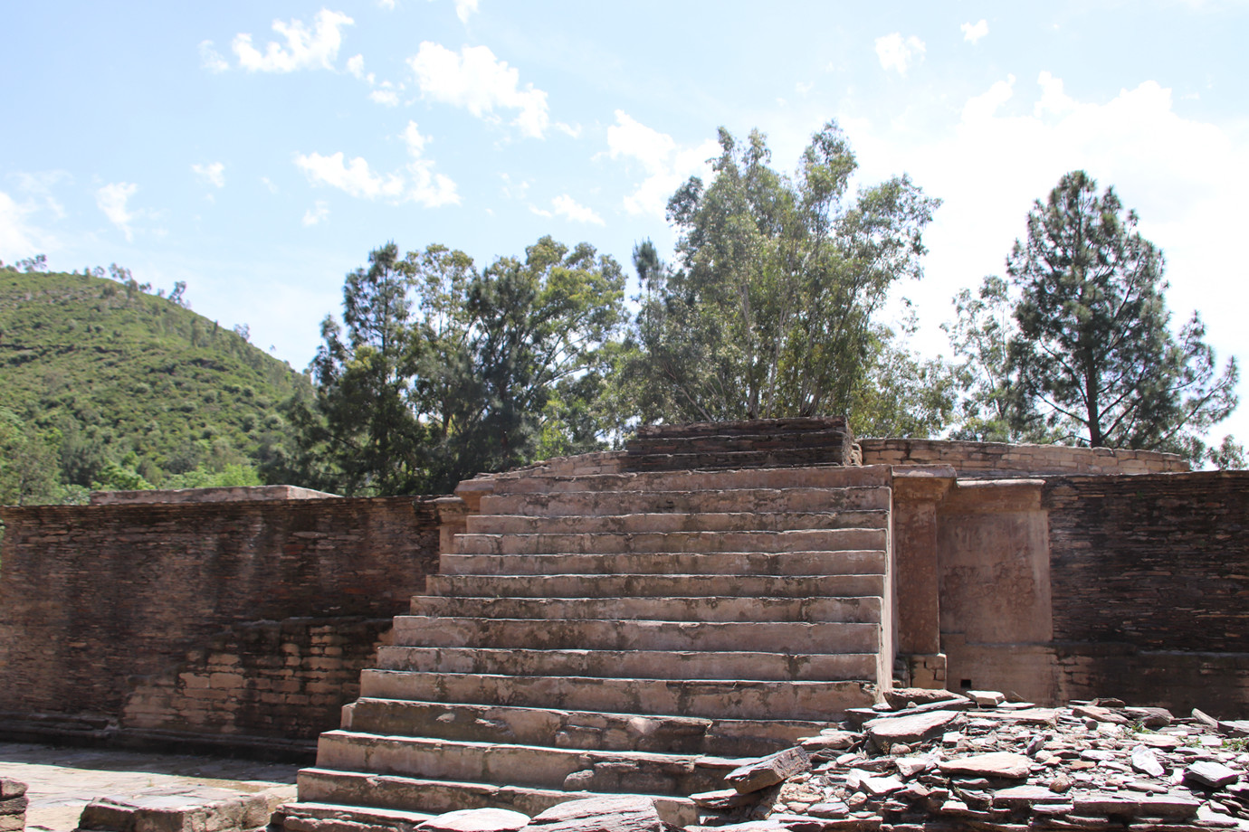 巴基斯坦史瓦特山谷-賽杜謝里夫佛塔 Saidu Sharif Stupa